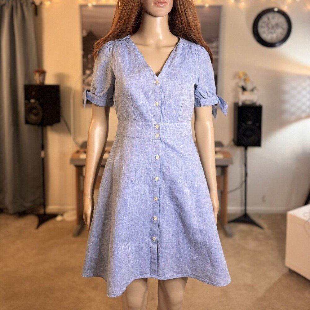 Gap V neckline denim dress